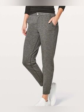Lululemon City Trek Trouser II
Heather Gray Black
